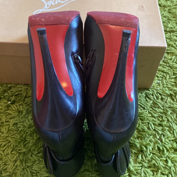 Christian Louboutin’s high heel ankle bootie - Picture 5 of 10